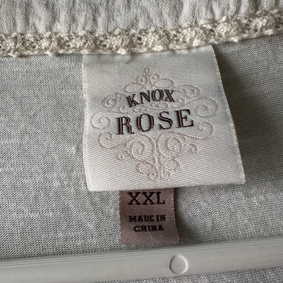 Knox Rose Fashion Embroidered Tank - Picture 3 of 9